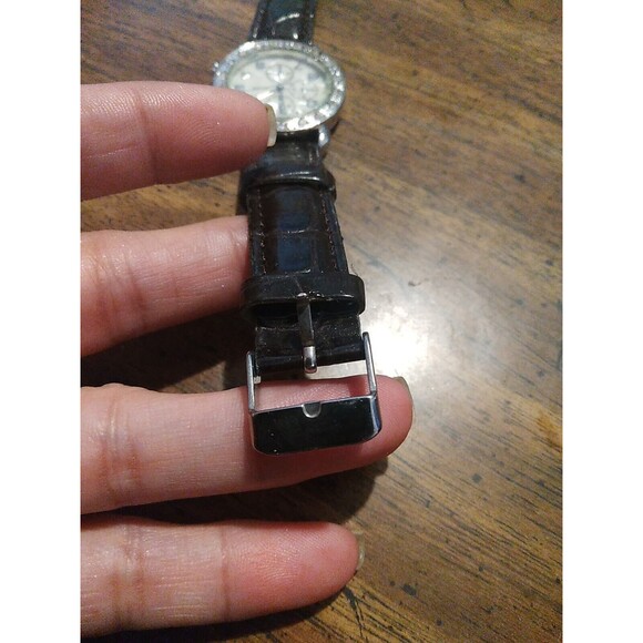 Women's Quartz Watch Mother of Pearl Face / Faux Leather Band  Japan Movt. 9¼" - Picture 7 of 8